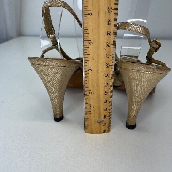 Salvatore Ferragamo Gold Peep Toe Sling Back Heels Size 8.5 Made In Italy - Picture 3 of 11